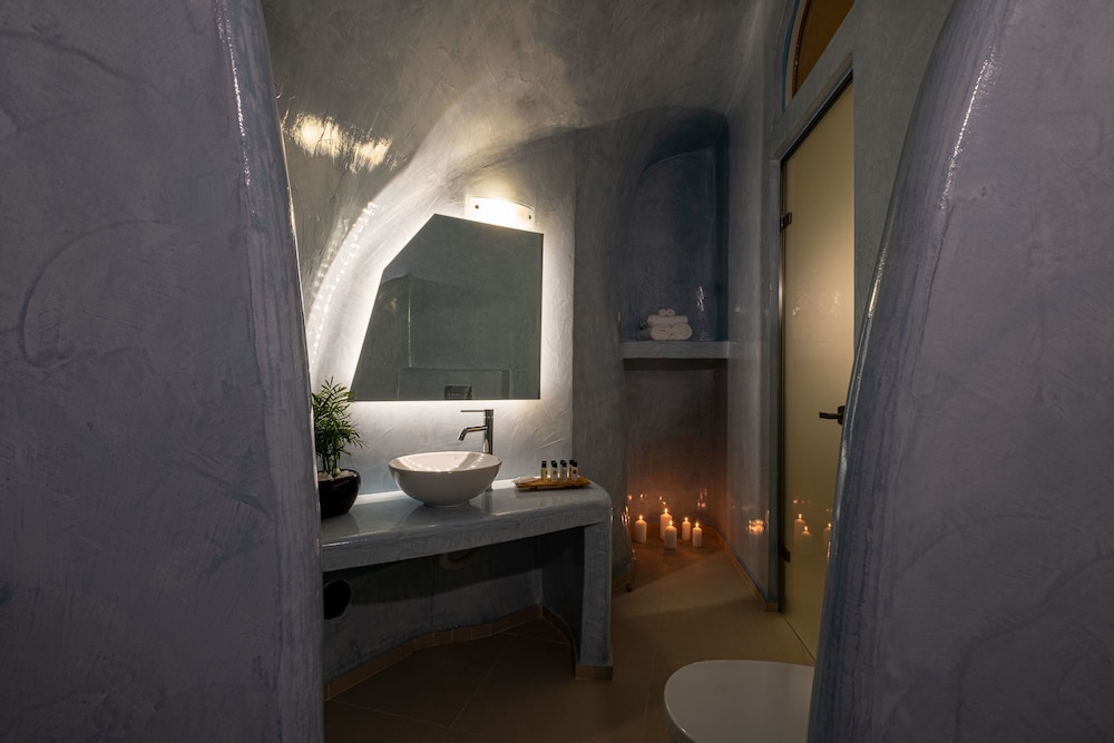 Santoterra Antigua Luxury Suites 46/50