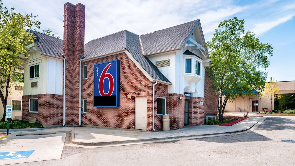 Motel6 Arlington Heights, IL - Chicago North Central 31/42