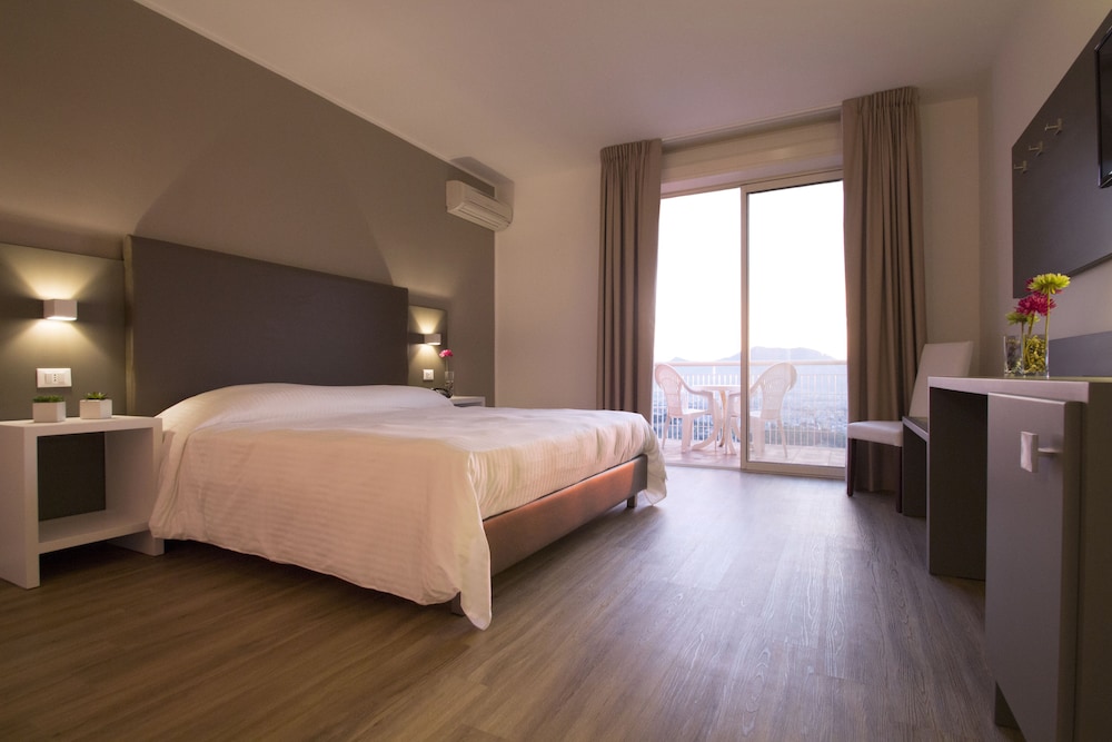 Hotel Bel 3 15/60