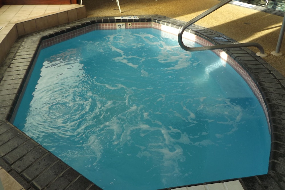 Nisswa Inn And Suites 36/61