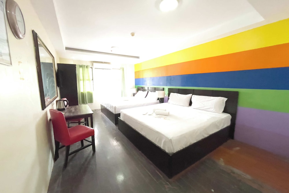 Fave Hotel Angeles City 24/37