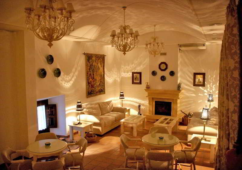 Palacio Las Manillas 10/17