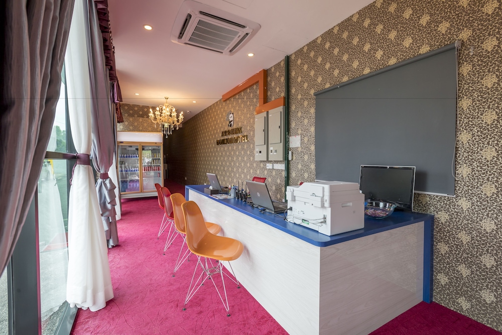Hamilton Hotel Kajang 25/30