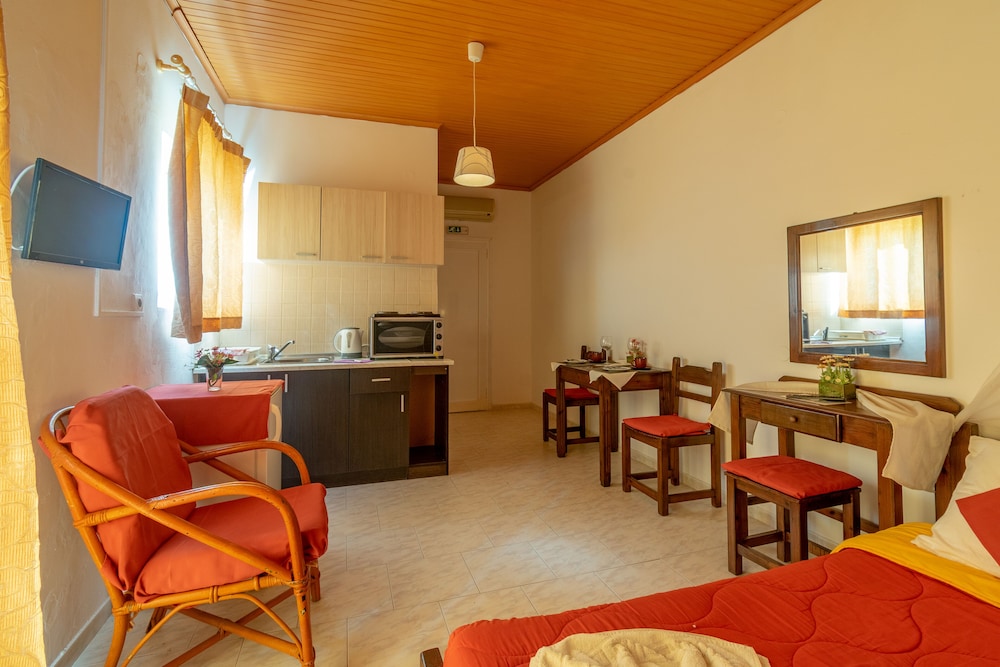 Akis Villa 34/45