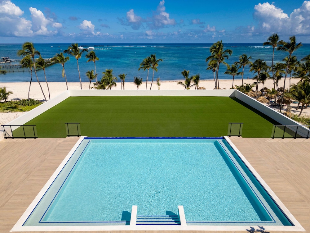 Serenade All Suites - Adults Only Resort 27/50