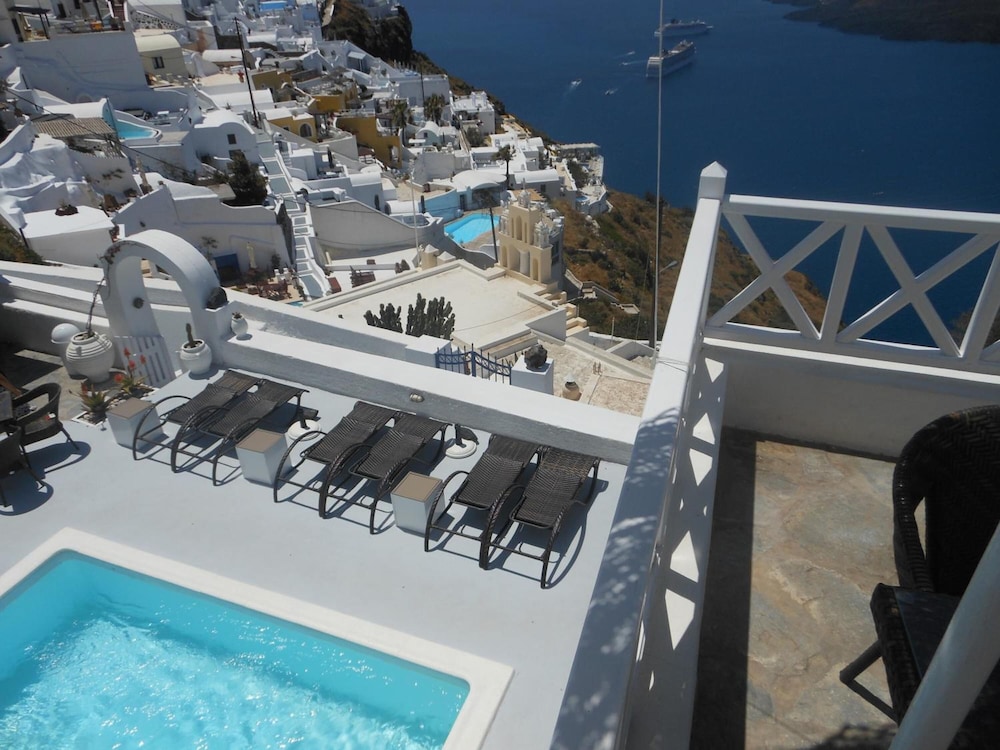 Nomikos Villas 35/46