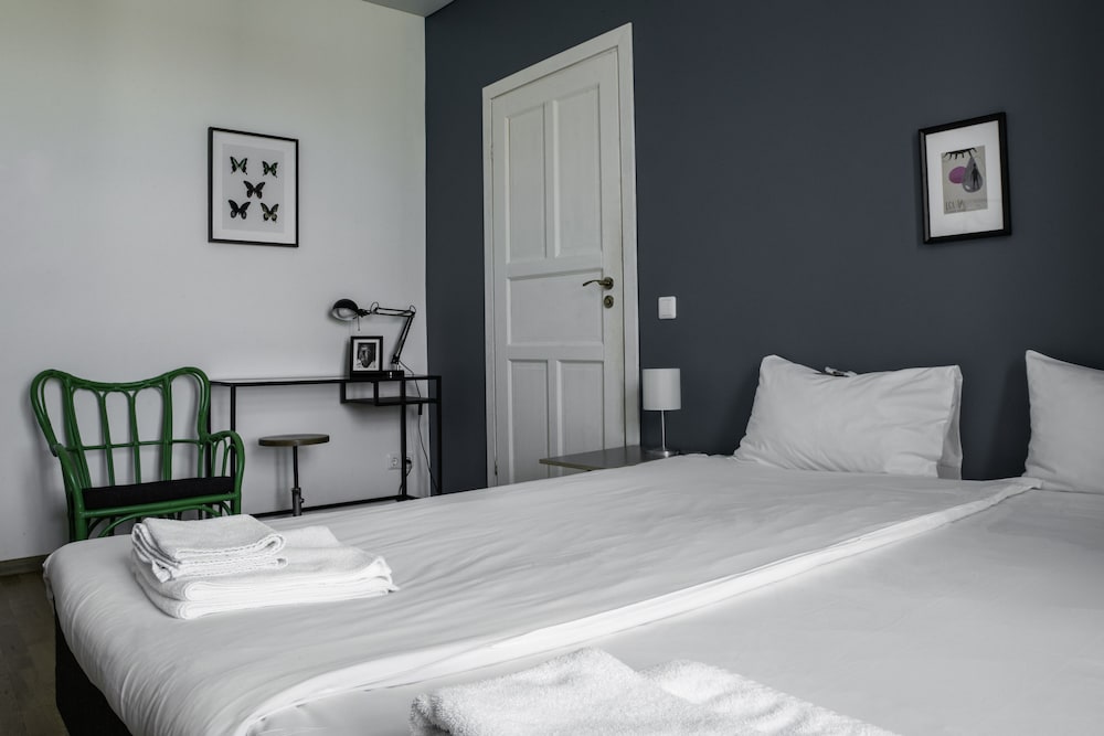 Bookinn B&B 7/50