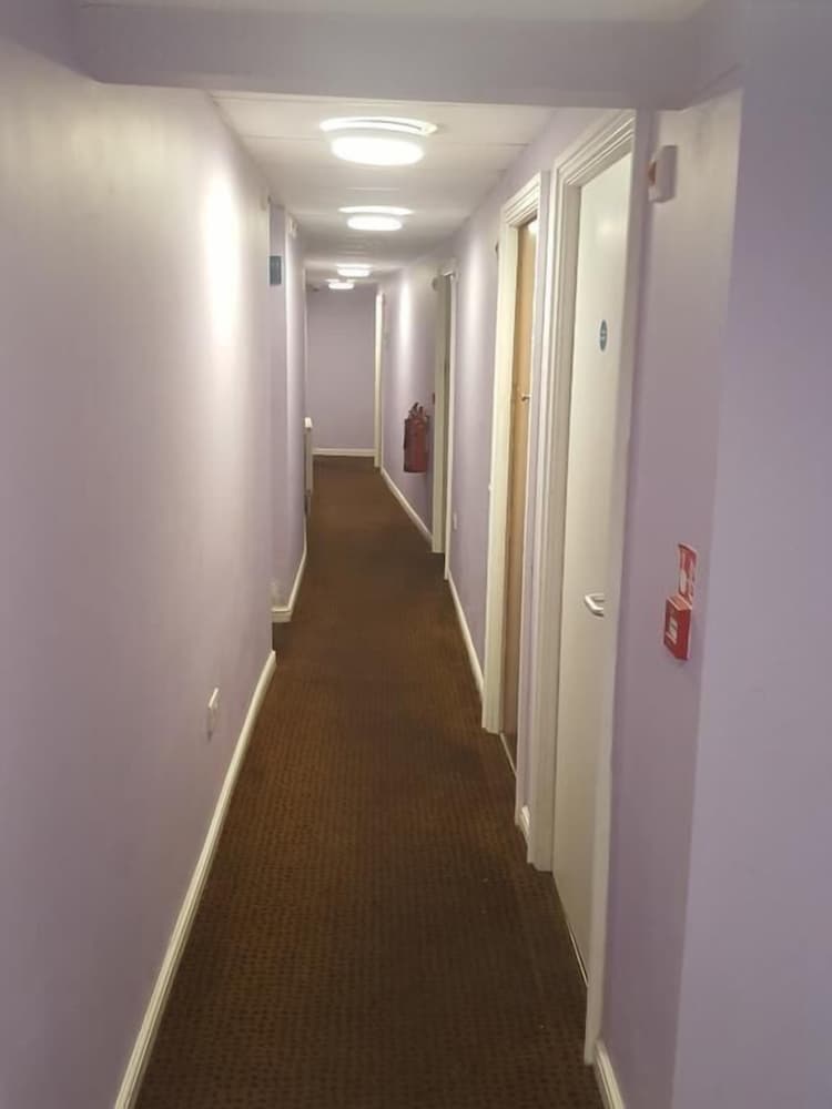 The Queensberry Hotel And Restaurant Ltd 20/36