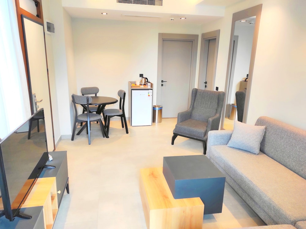 Chronos Beach Hotel 34/50