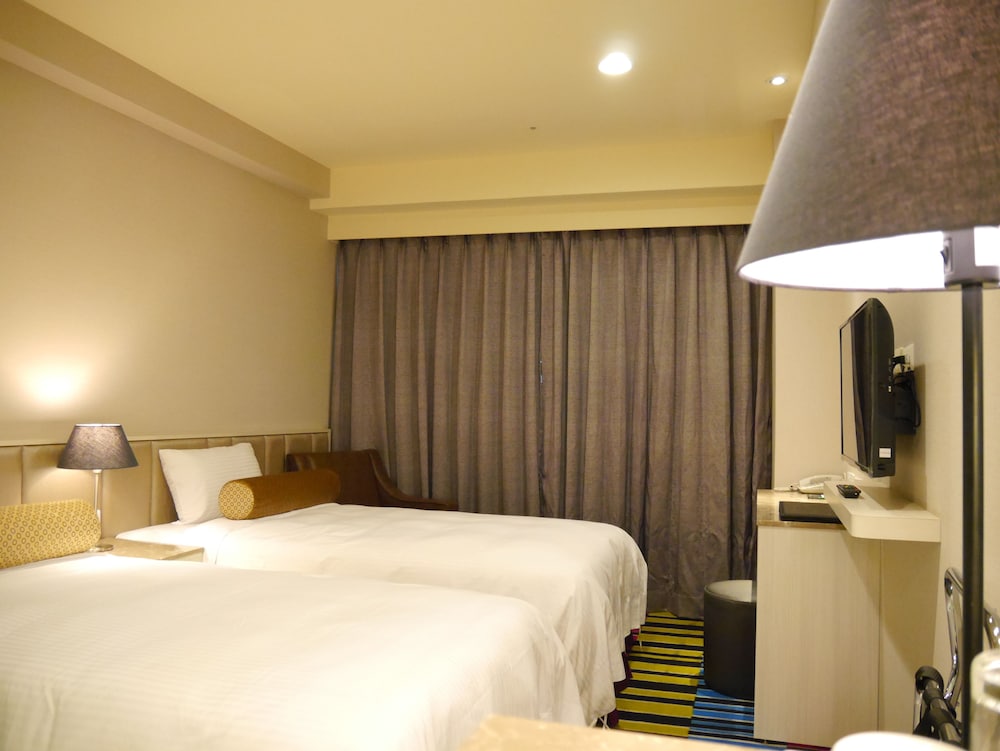 Toong Mao Evergreen Hotel 14/40