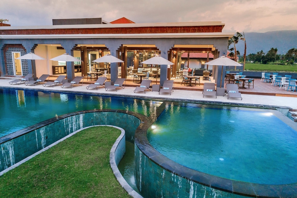 Kubu Beach Lovina 4/72