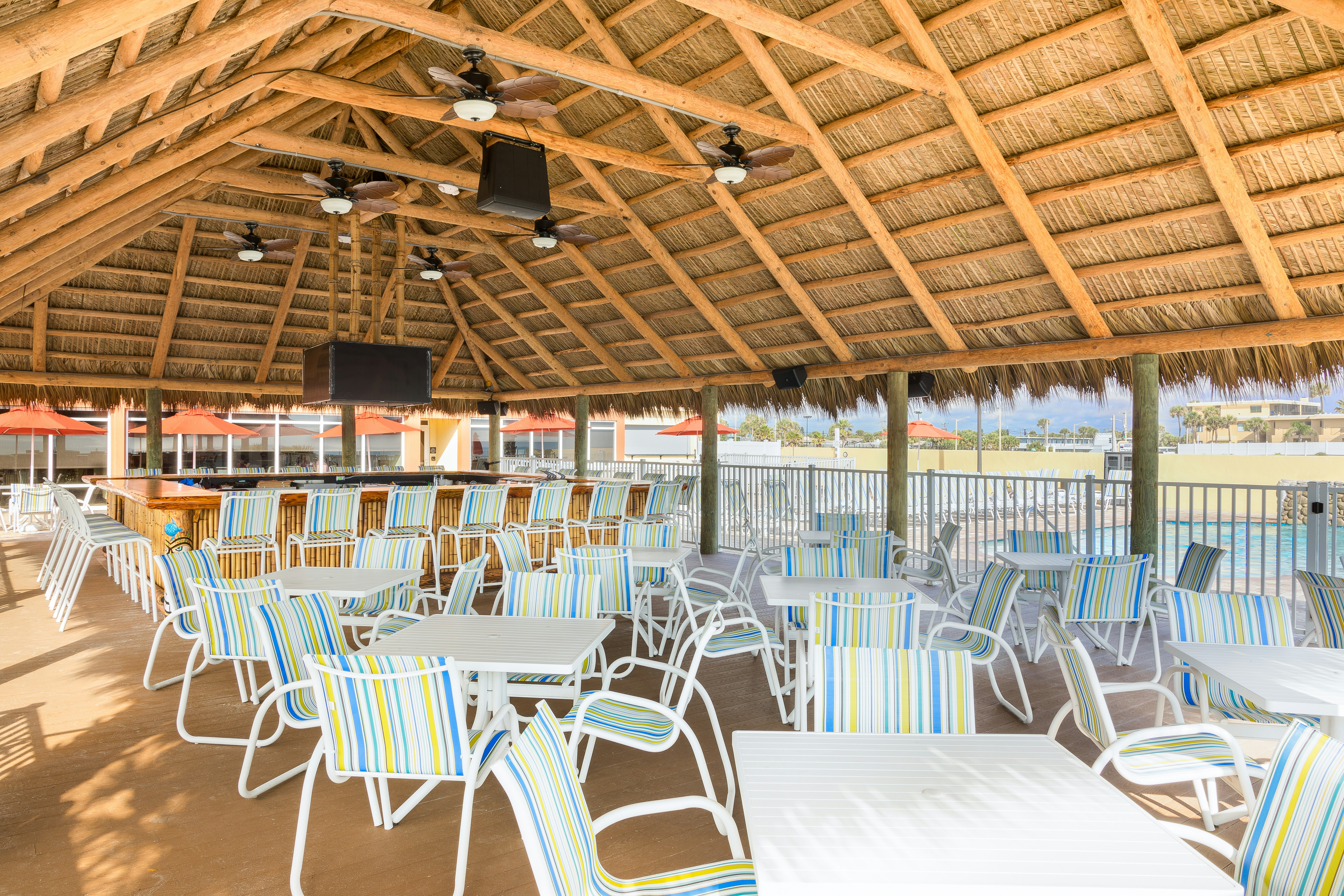 Hampton Inn Daytona Beach Beachfront 44/56