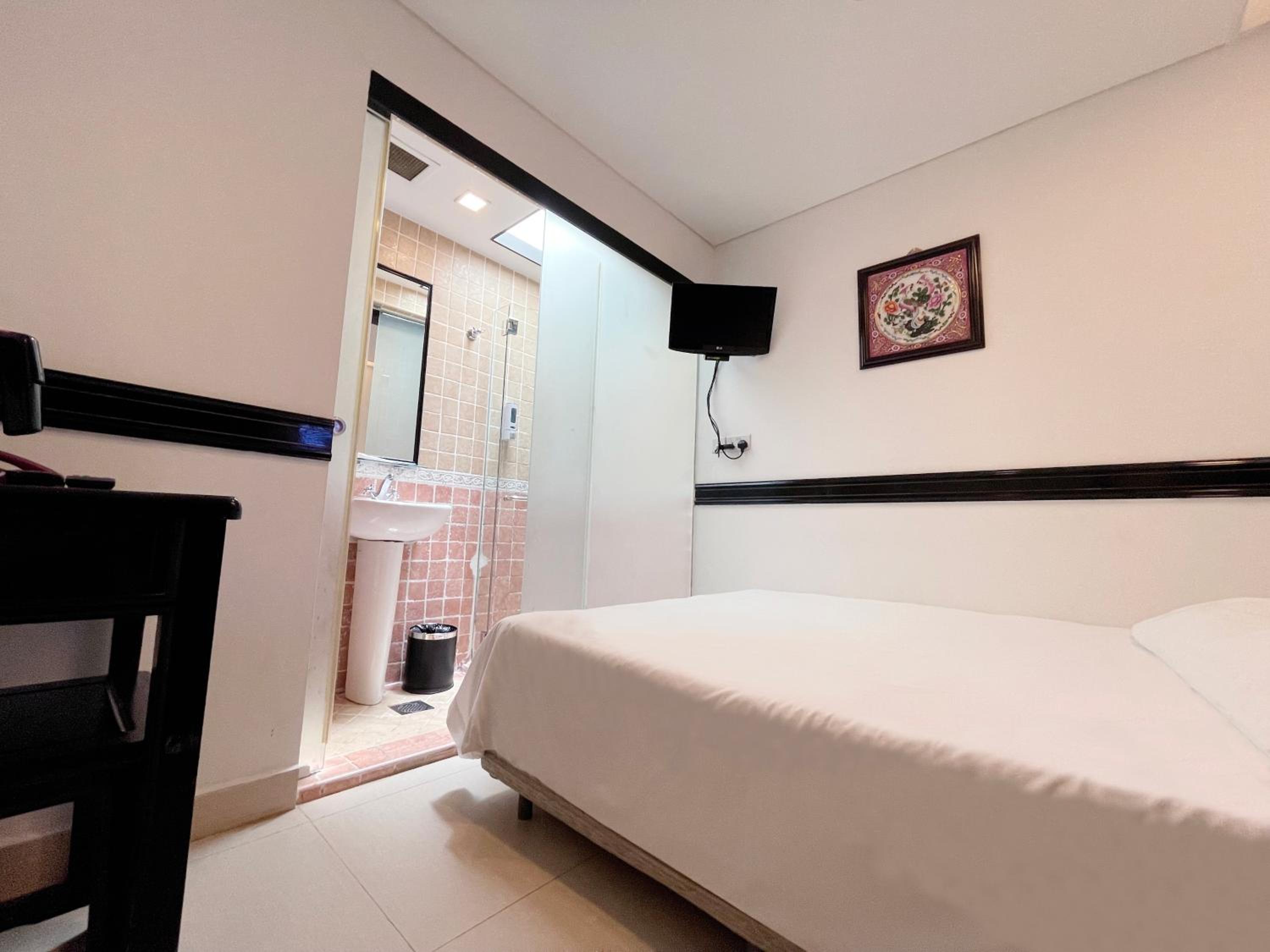 Skylight, Standard, Double Bed