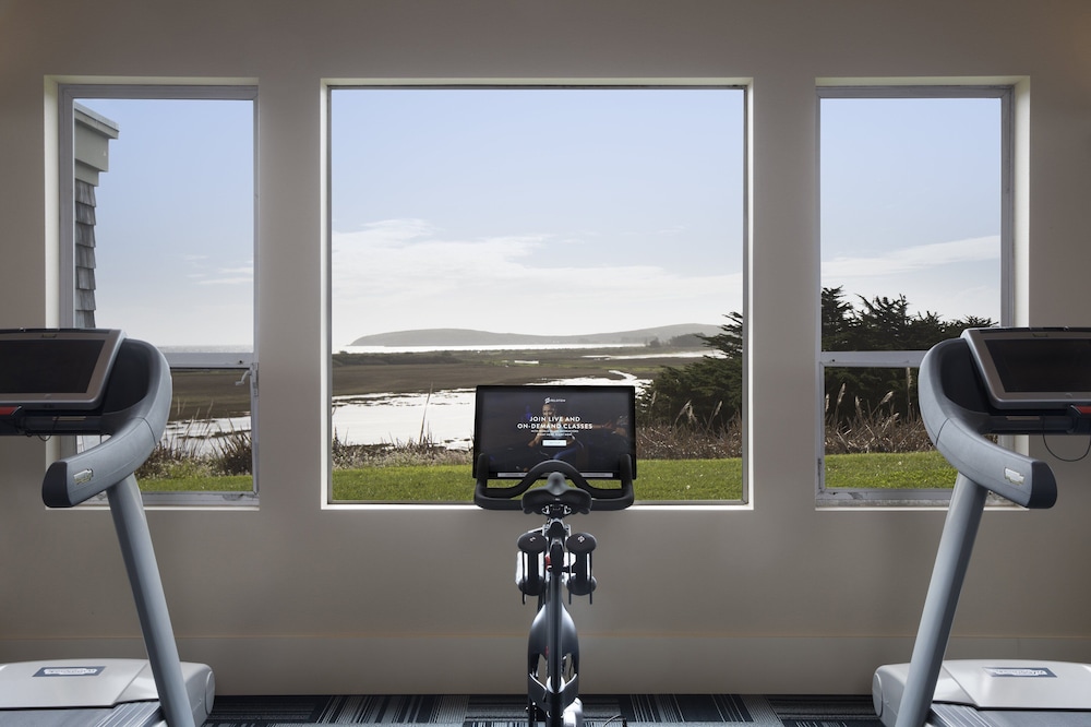 Bodega Bay Lodge 44/48