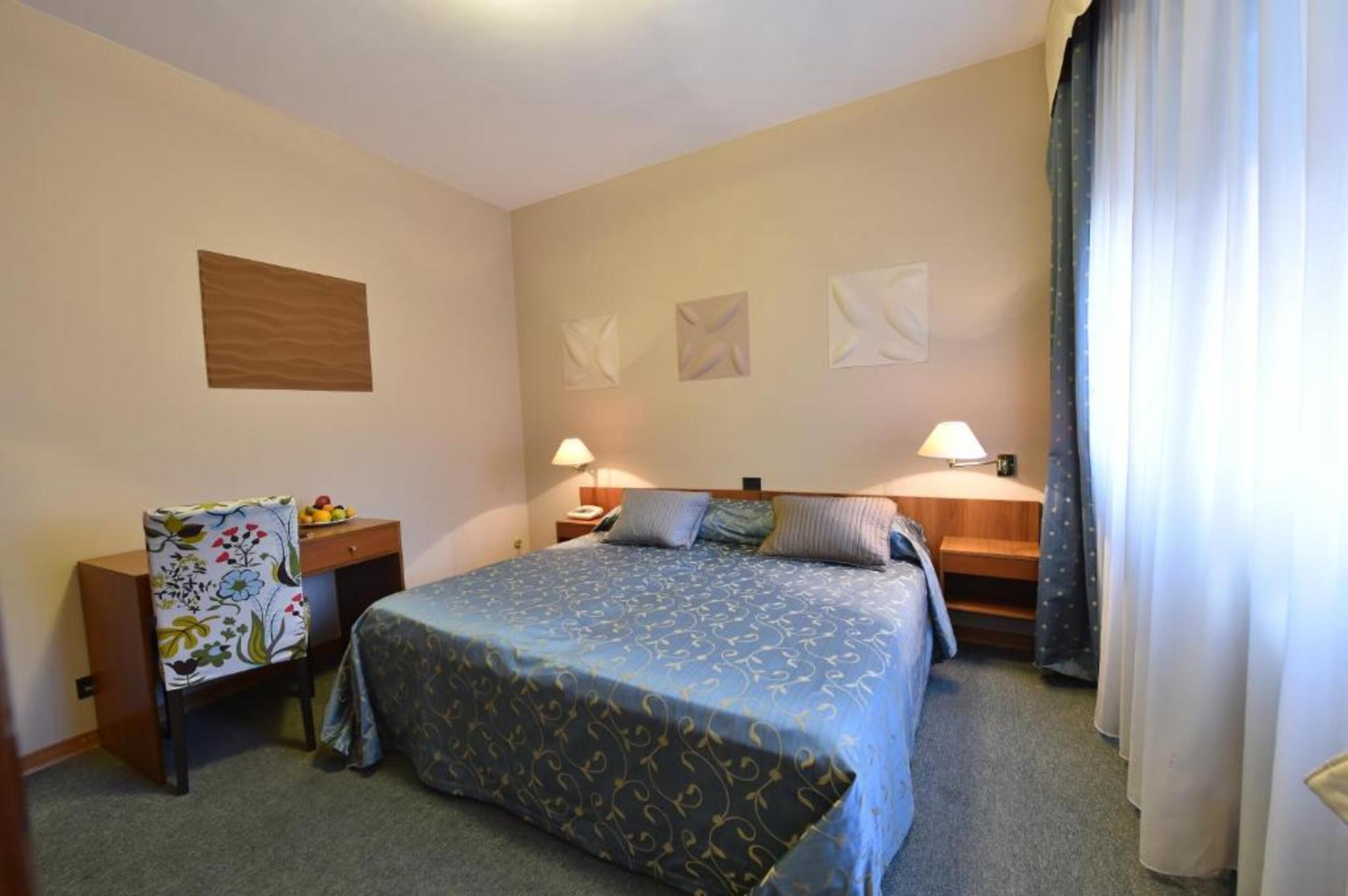 Standard, Double Bed