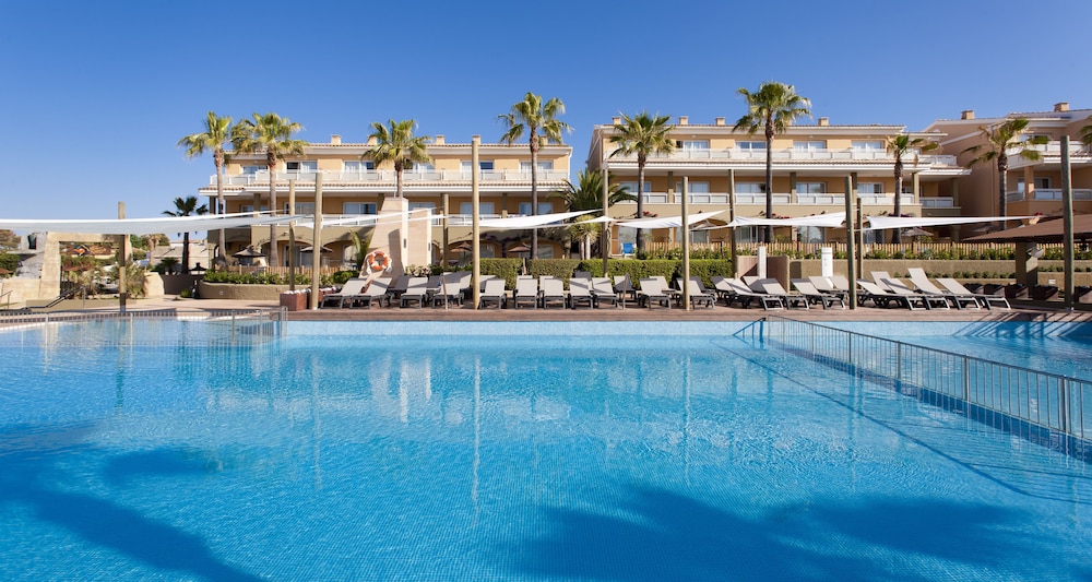 Insotel Cala Mandia Resort Spa 49/71