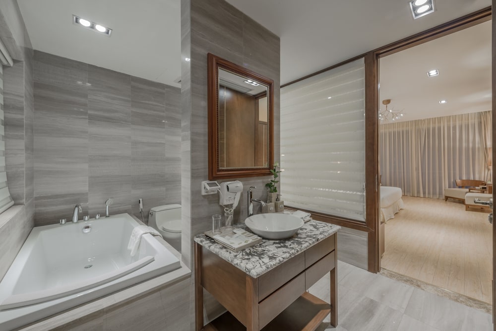 FLC LUXURY RESORT VINH PHUC 29/70