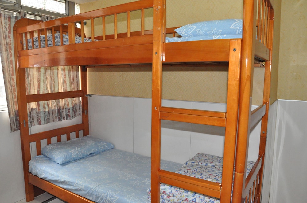 Dragon Hostel 4/66