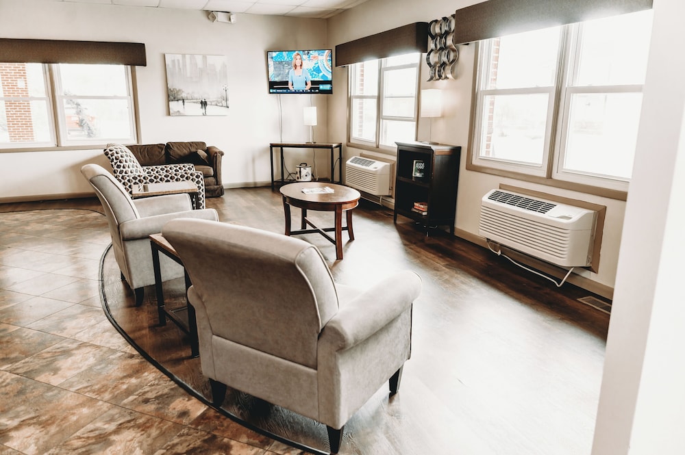 The Bicentennial Inn 40/60