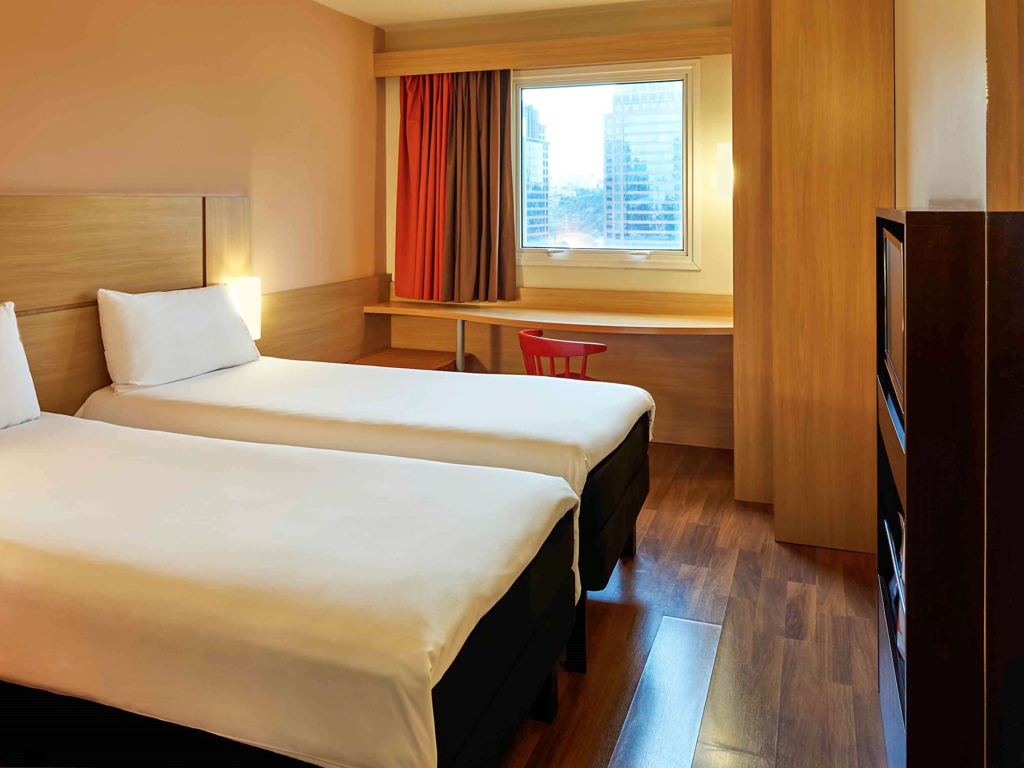 STANDARD, TWIN BEDS