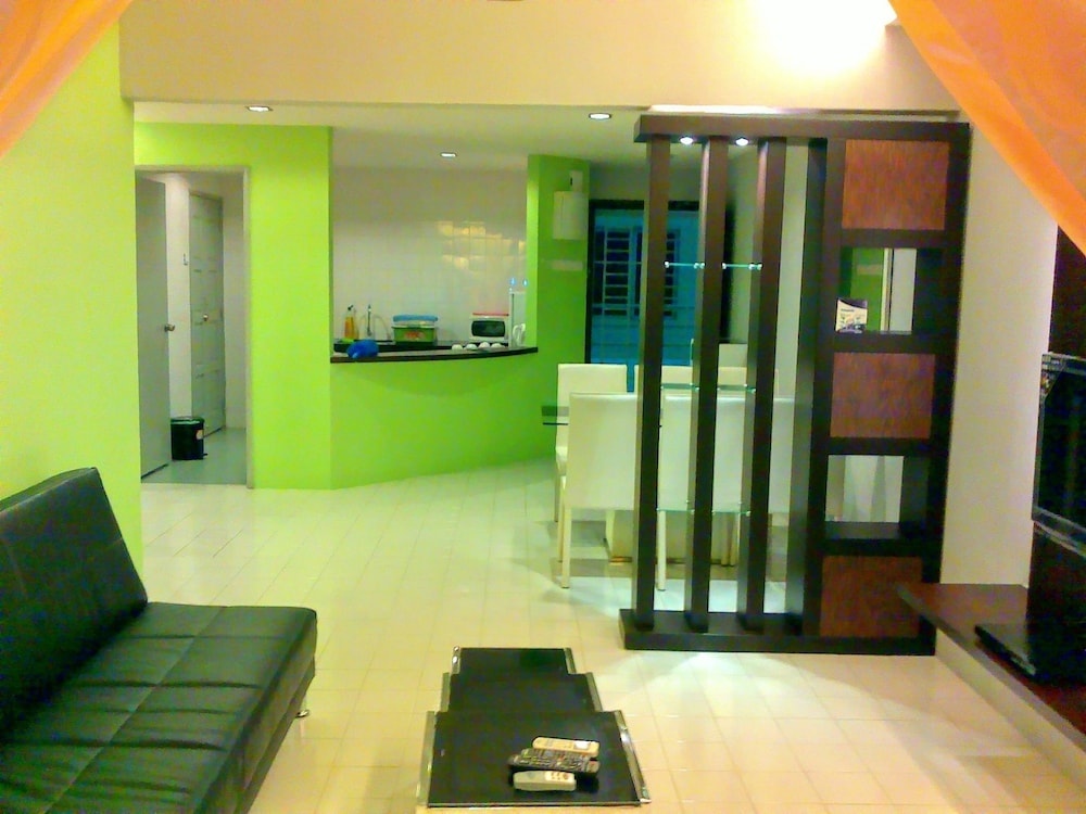 Malacca Hotel Apartment 10/66