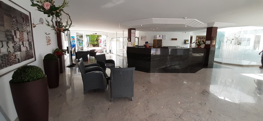 Turbo Club Apartments 2/50