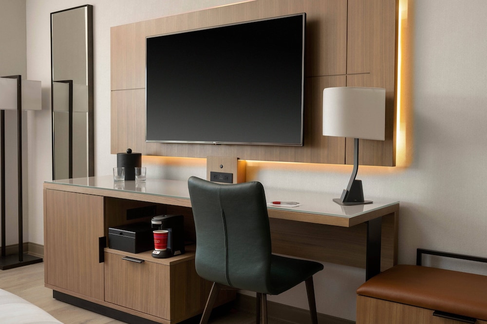 Fort Collins Marriott 33/34