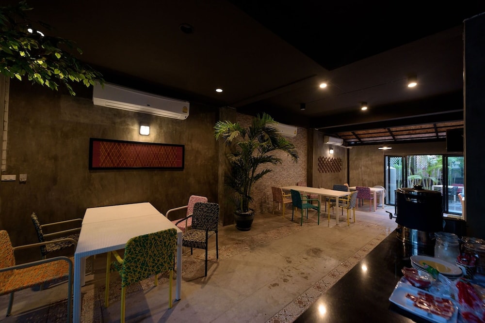 The Cliff Pattaya By Dede 90/100