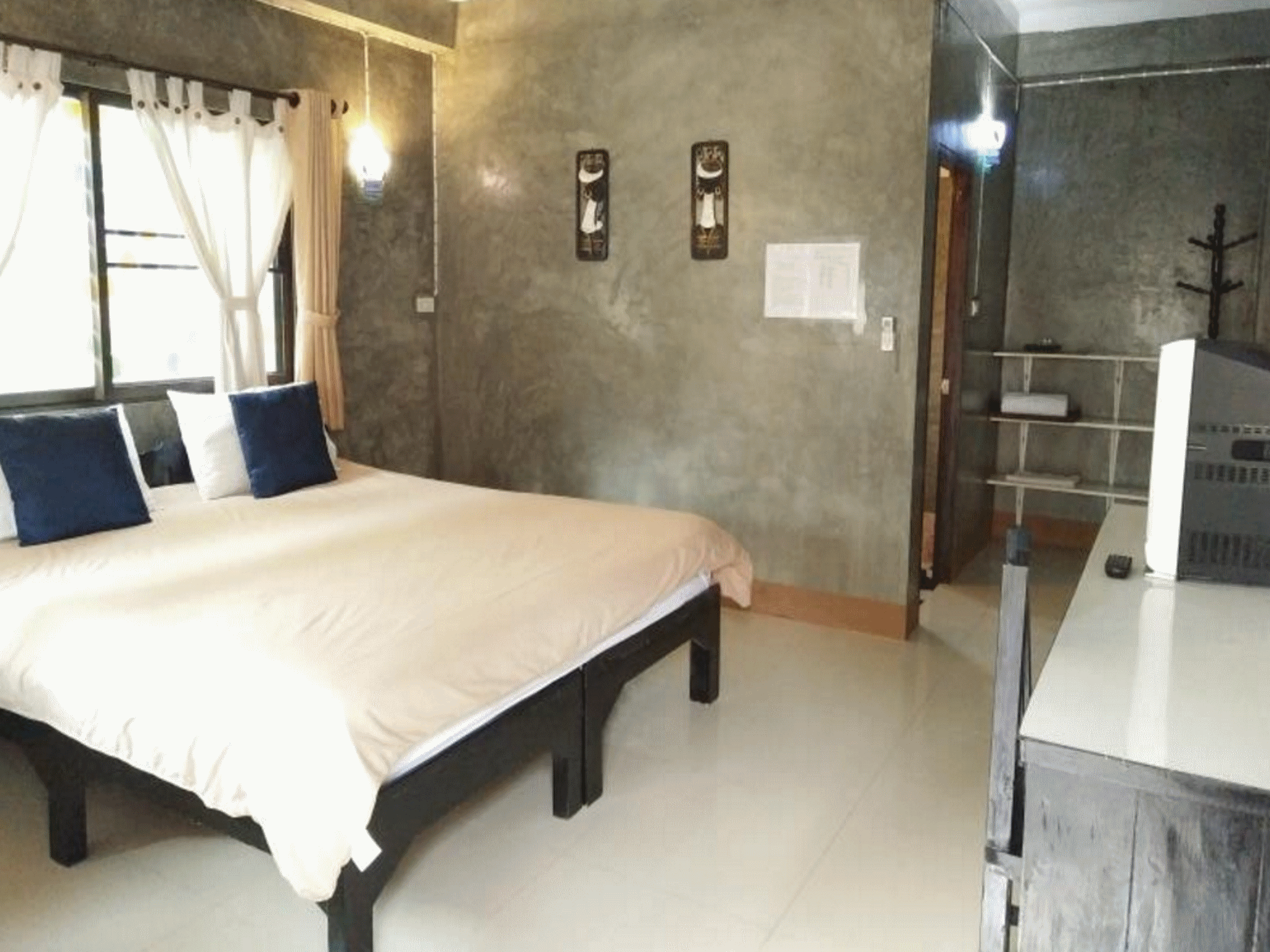 Room, King Bed