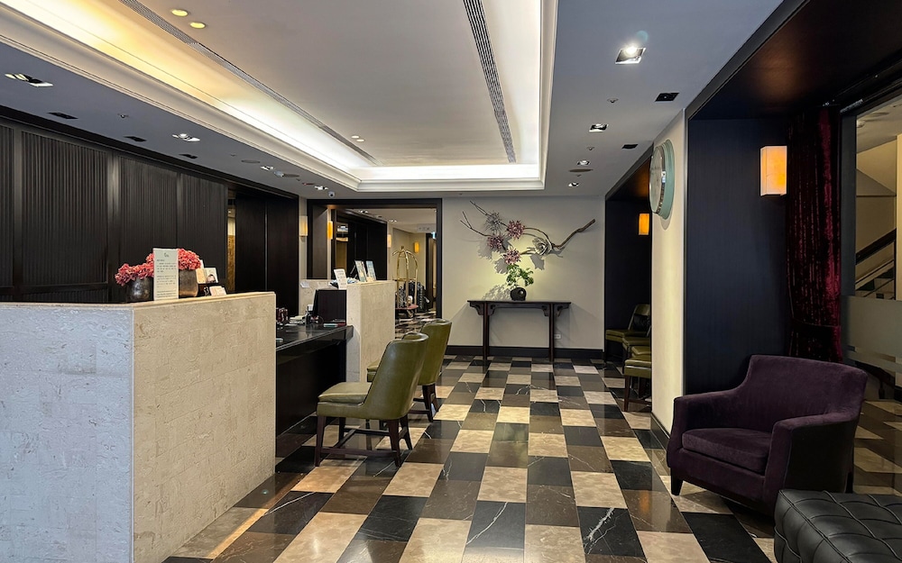 53 Hotel 8/55