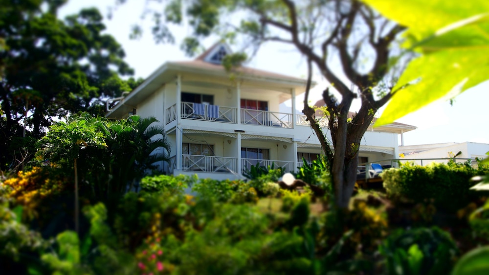 Bacolet Beach Club 7/73