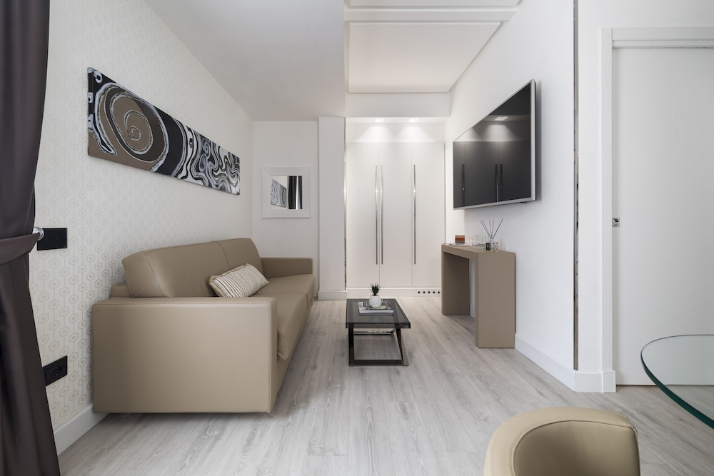LHP Napoli Palace and Spa 40/65