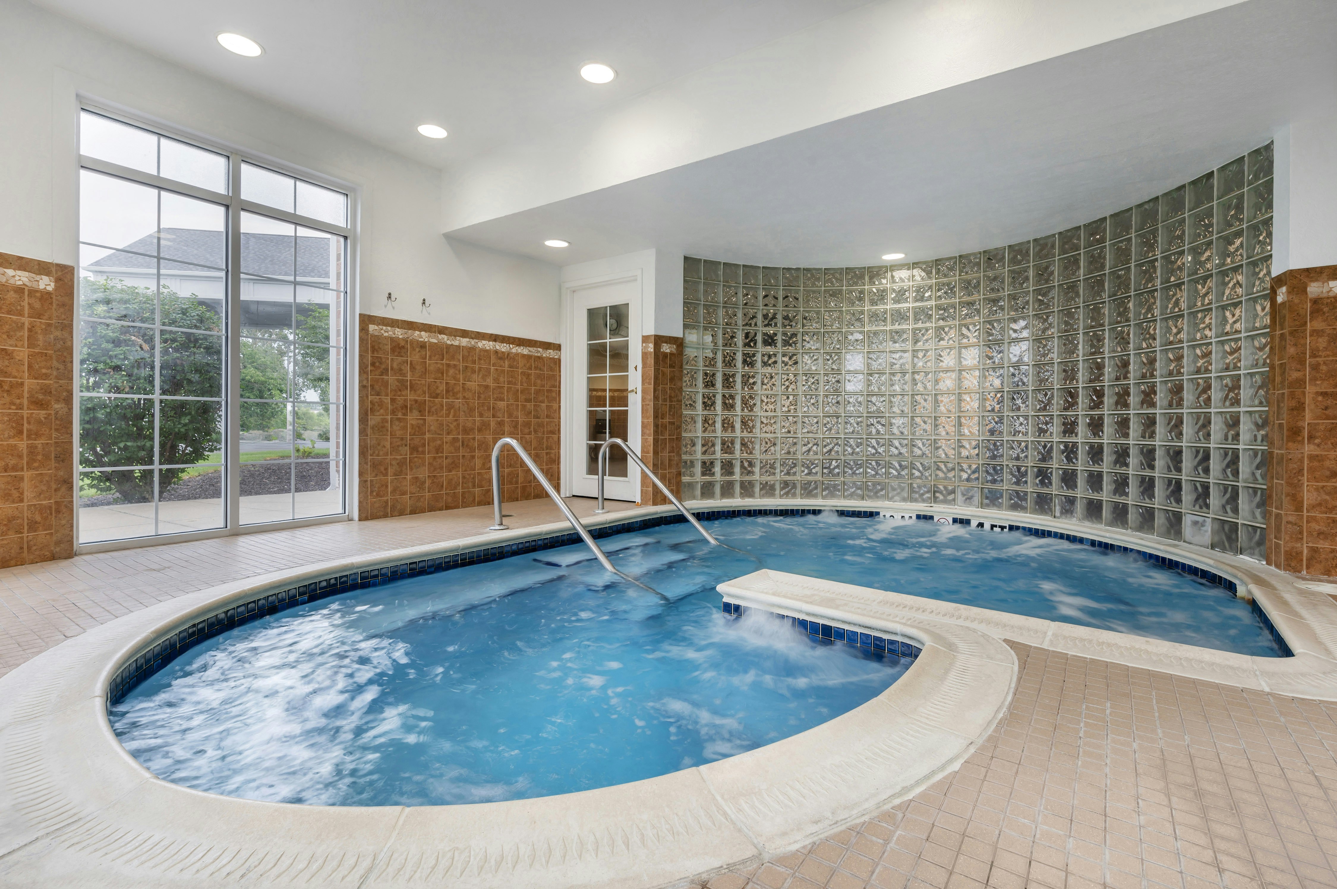 Hilton Vacation Club Varsity Club South Bend, IN 22/56