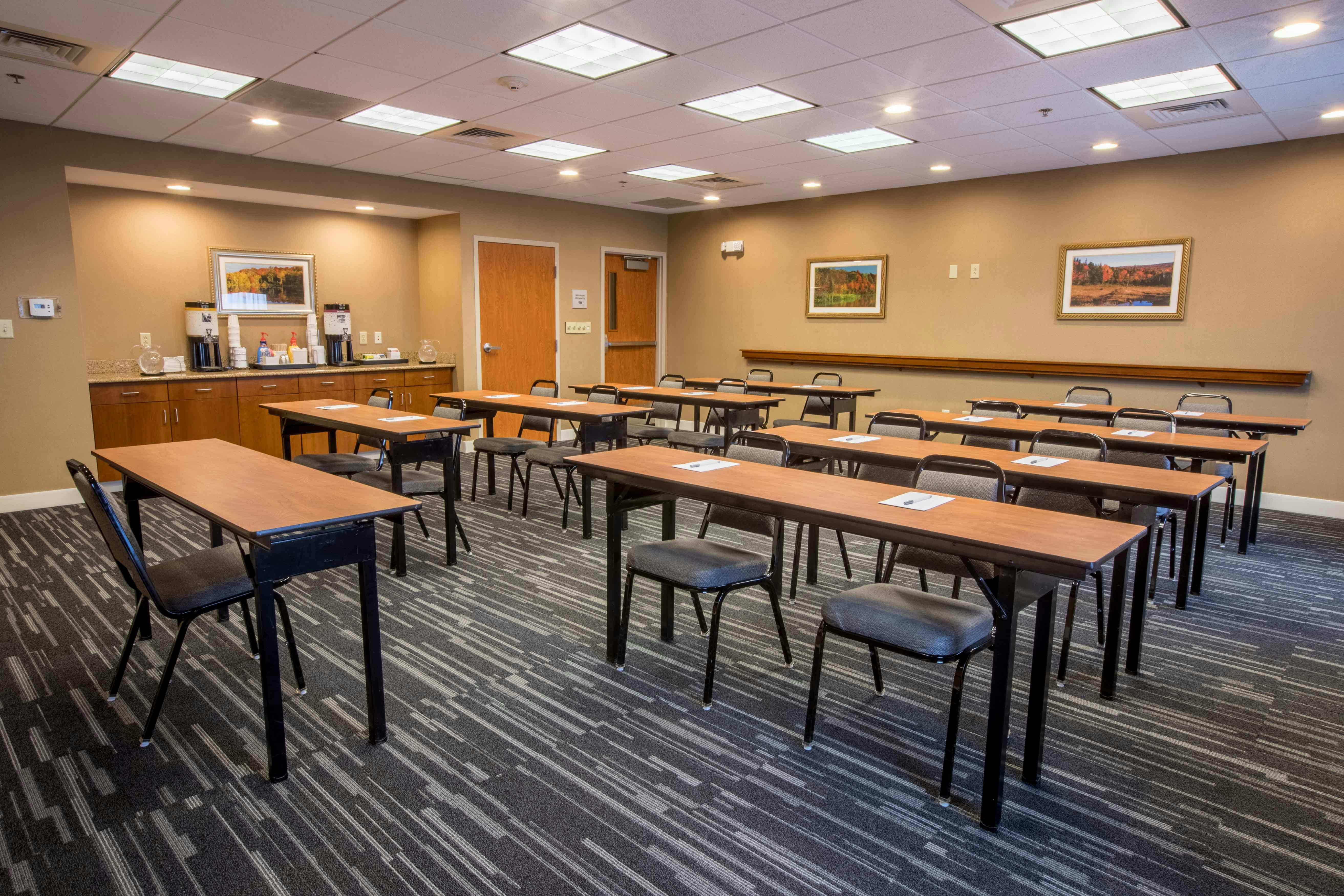 Hampton Inn & Suites Tilton 52/66