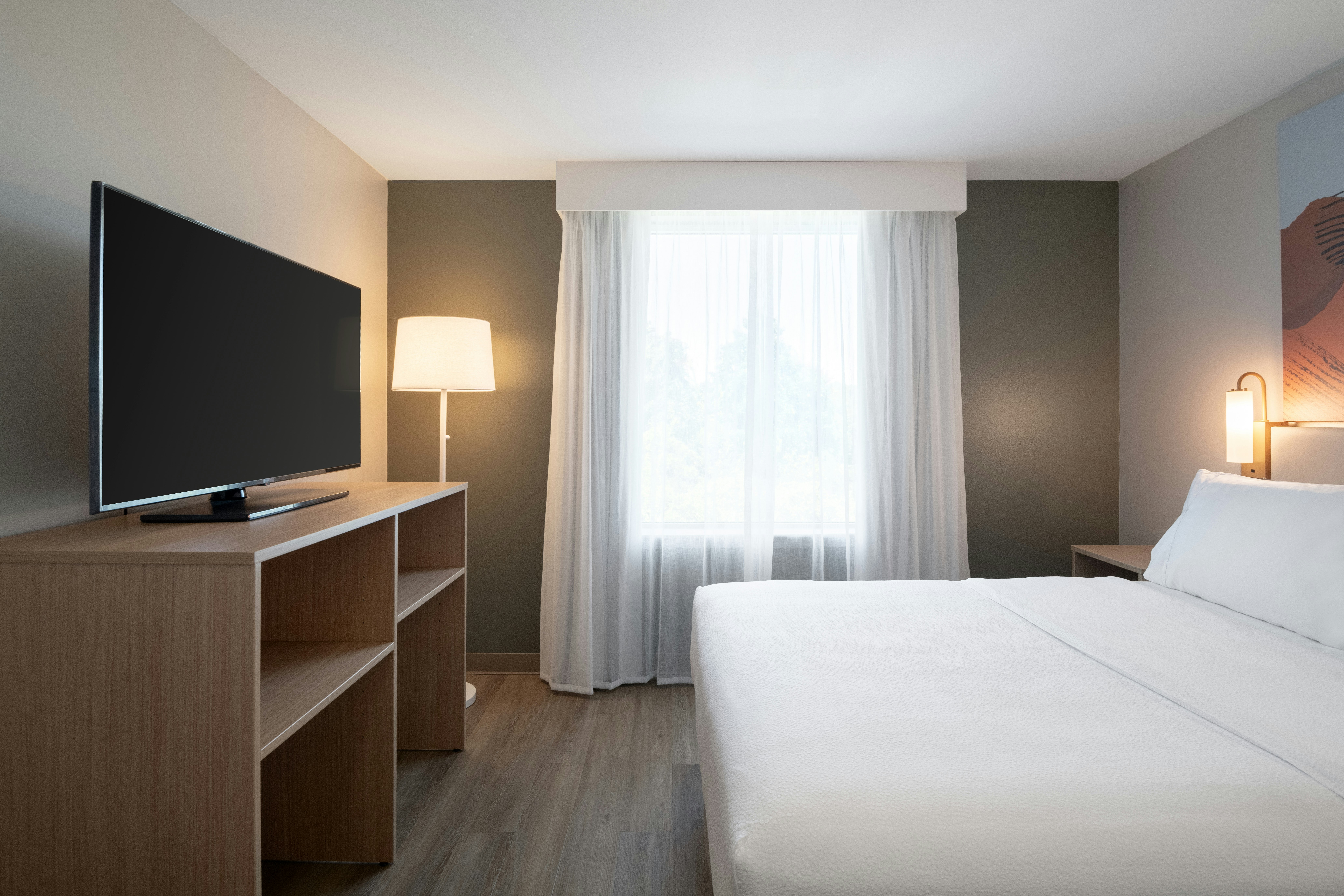 1 BEDROOM, SUITE, KING BED, ACCESSIBLE