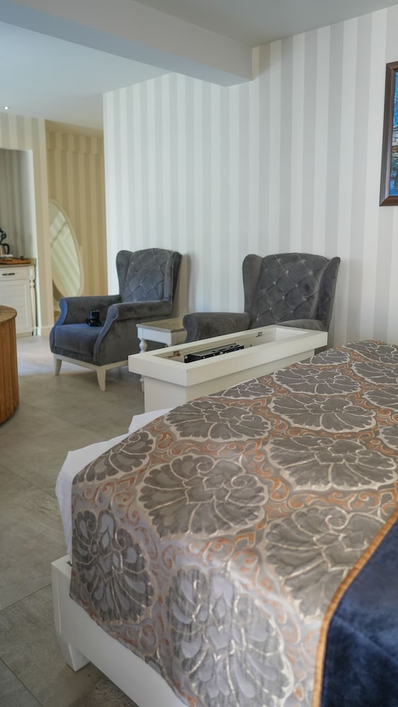 Salonika Suites 31/38