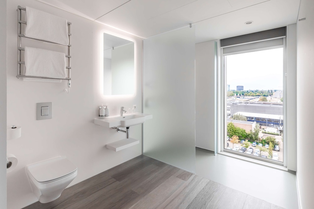 YOTEL Boston, Select by Hilton 27/79