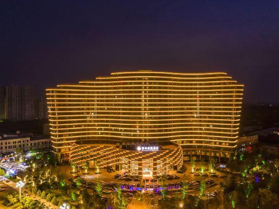 Xinhua Jian'guo Hotel 2/26