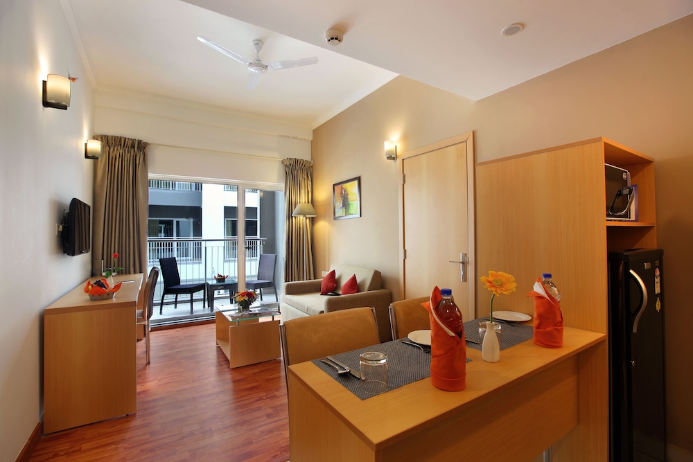 Starlit Suites Kochi 23/38
