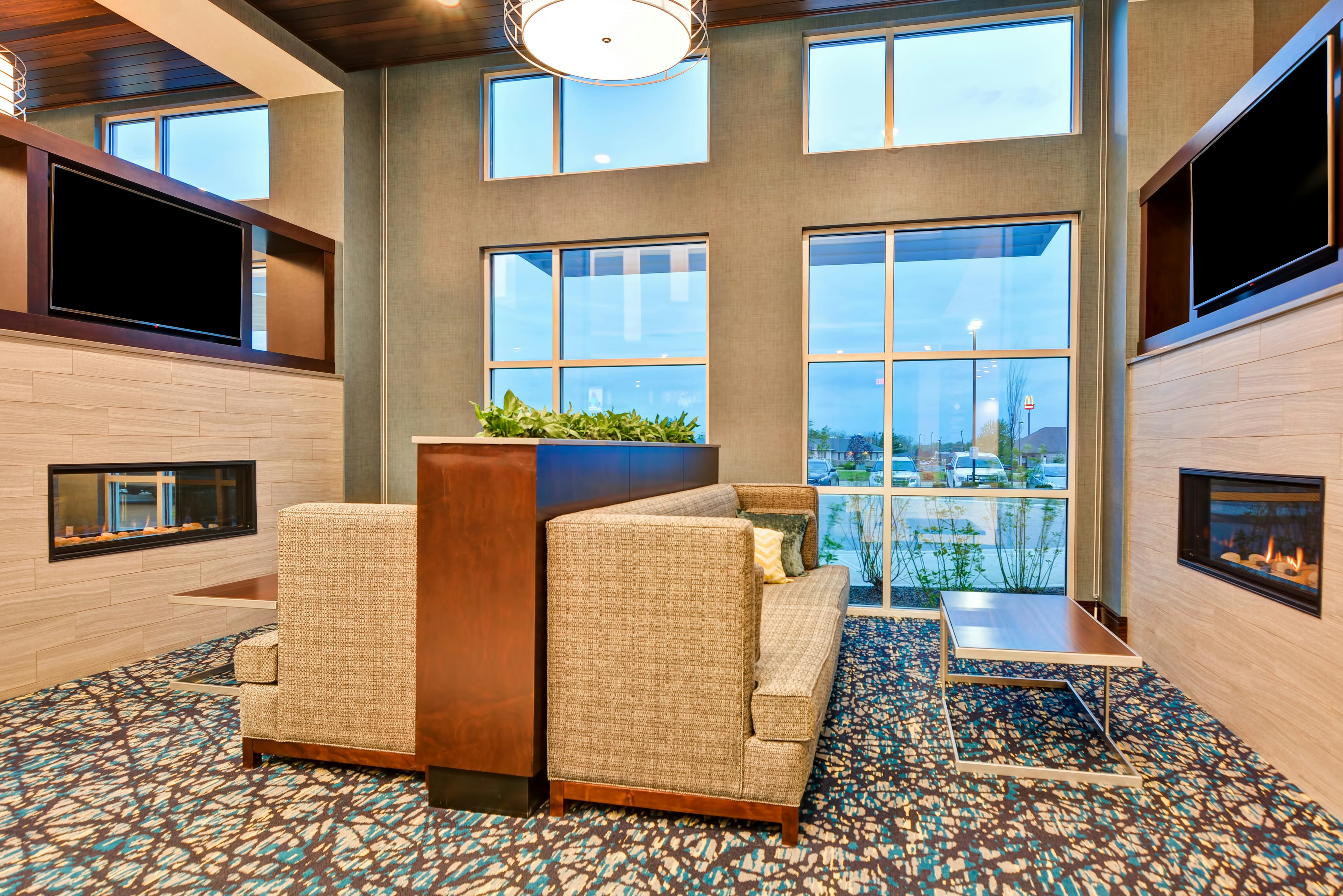 Embassy Suites By Hilton Plainfield Indianapolis Airport 37/70