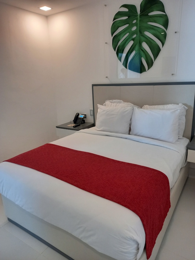 Gran Hotel Europa Santo Domingo, Trademark by Wyndham 24/50