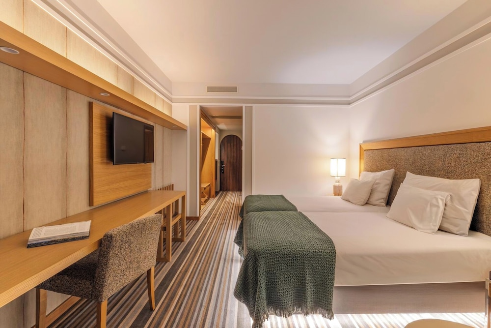 غرفة سوبيريور بسريرين منفصلين بإطلالة على البحر، Pestana Carlton Madeira 5/9