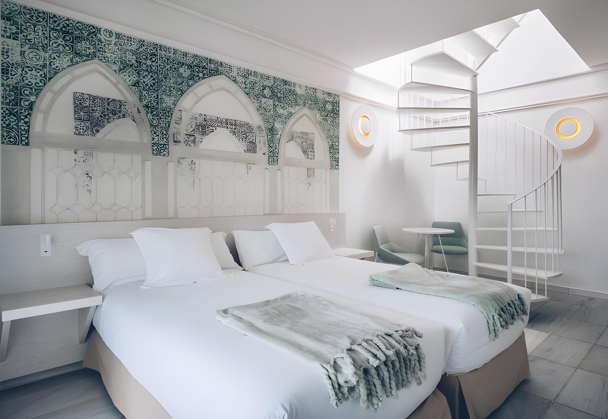 Penthouse, Double Bed, Side Sea View