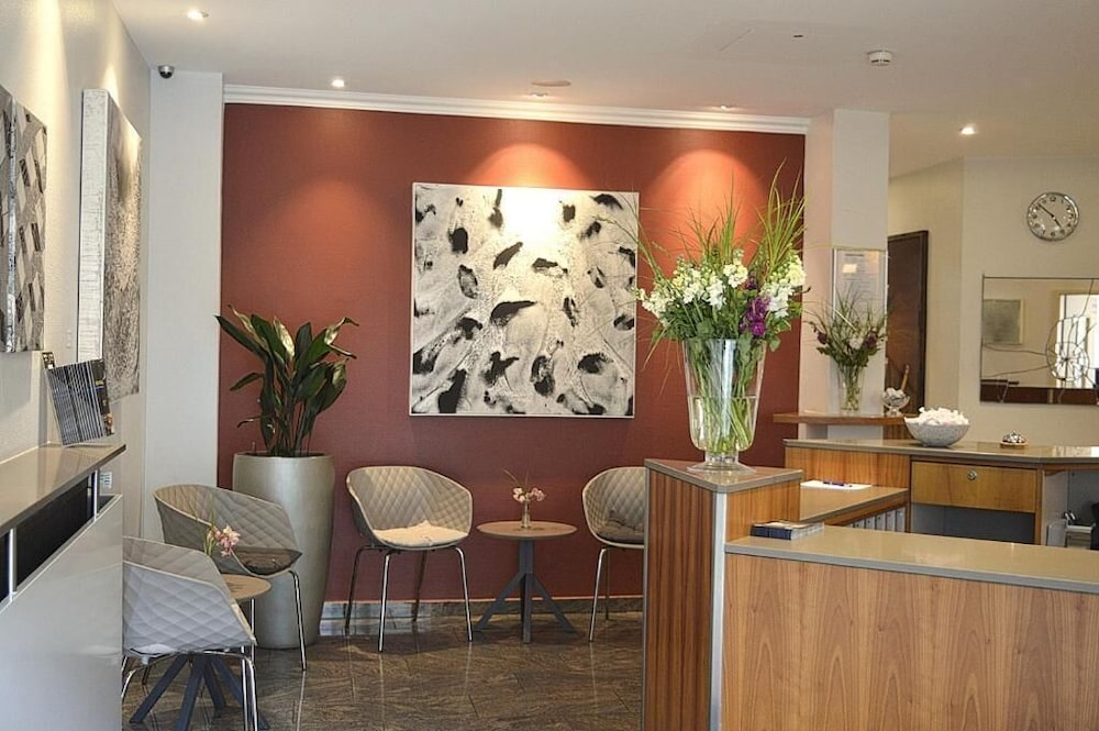 Astor And Aparthotel 44/65