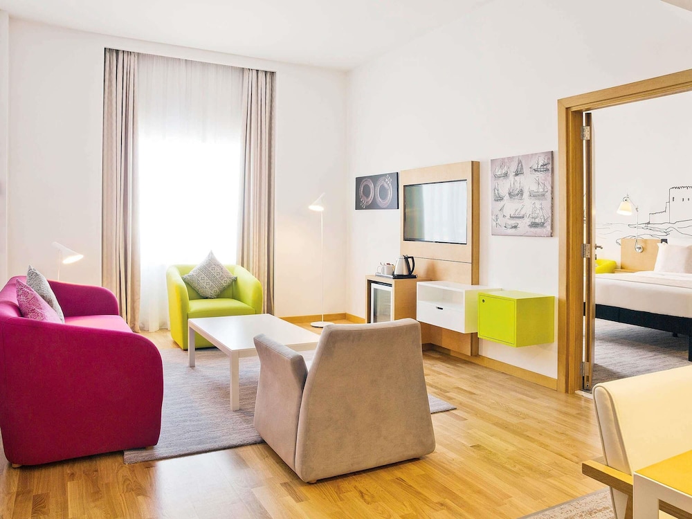 Mercure Sohar 30/49