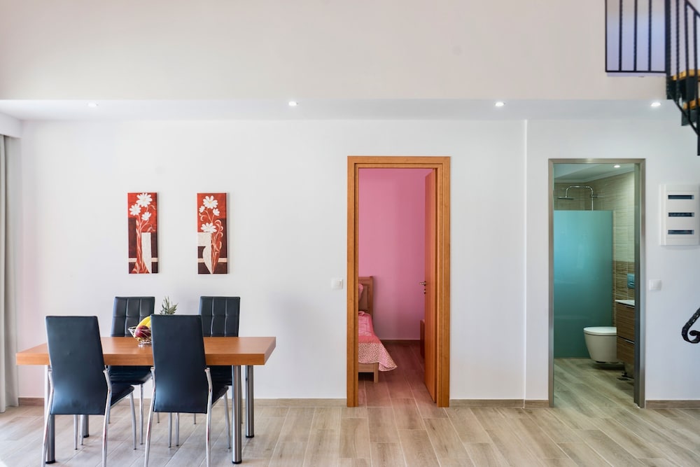 Estrella Villas 40/68