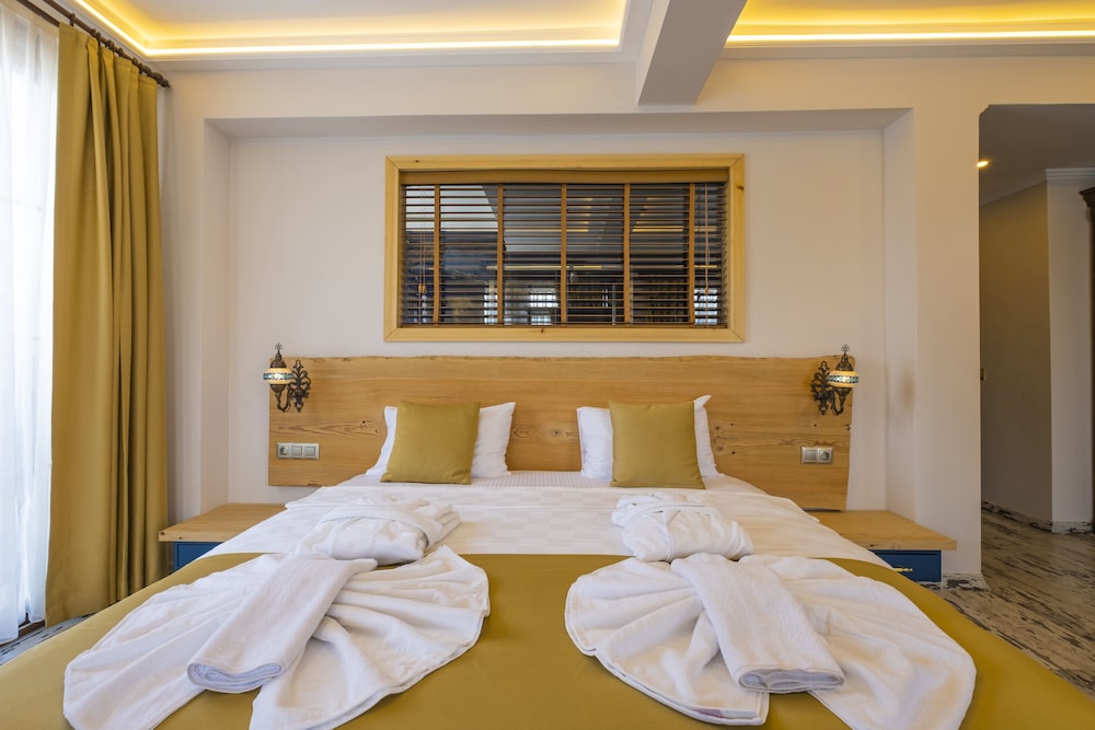 Reis Royal Hotel 36/80
