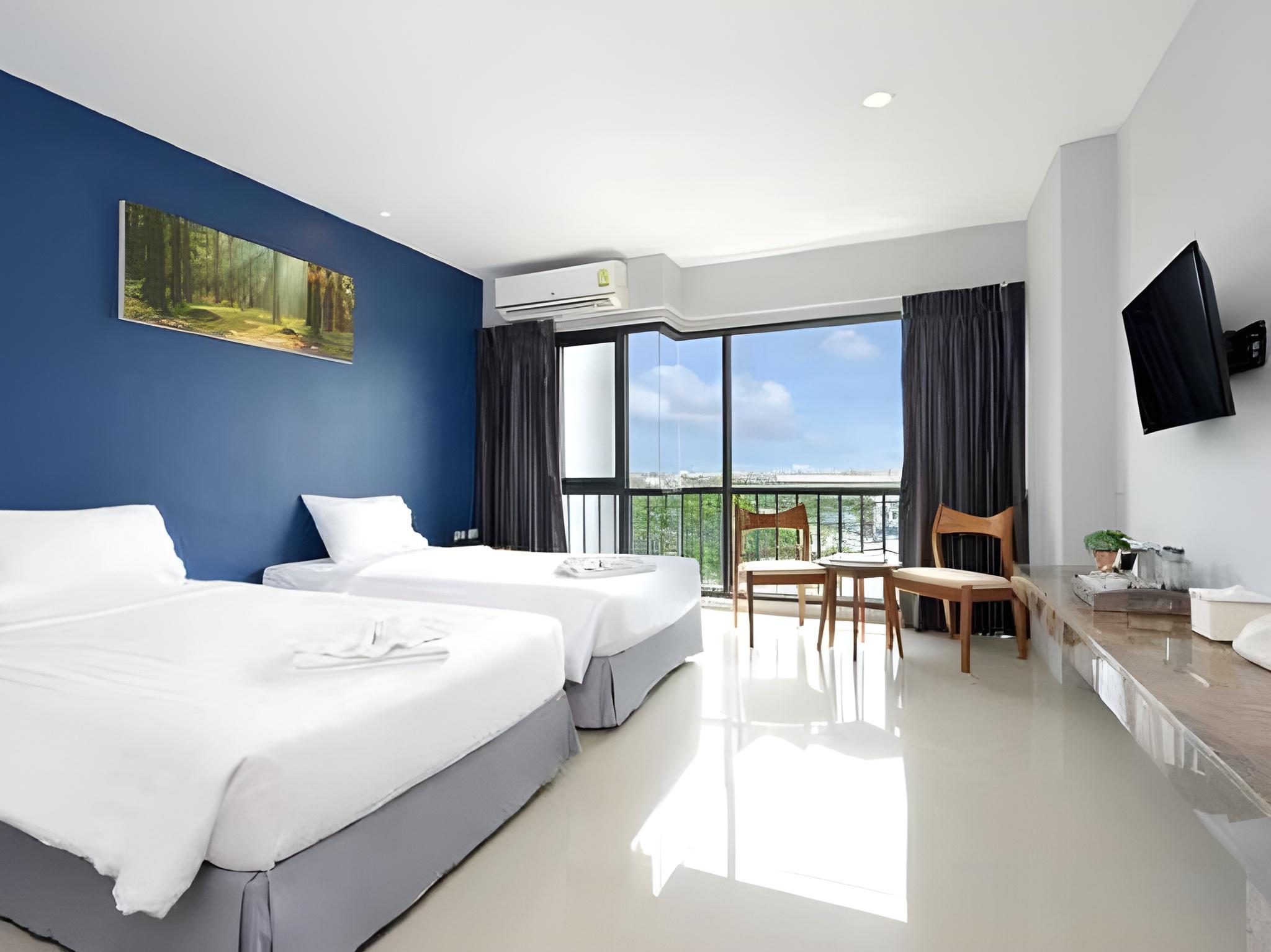 Superior, Queen Bed