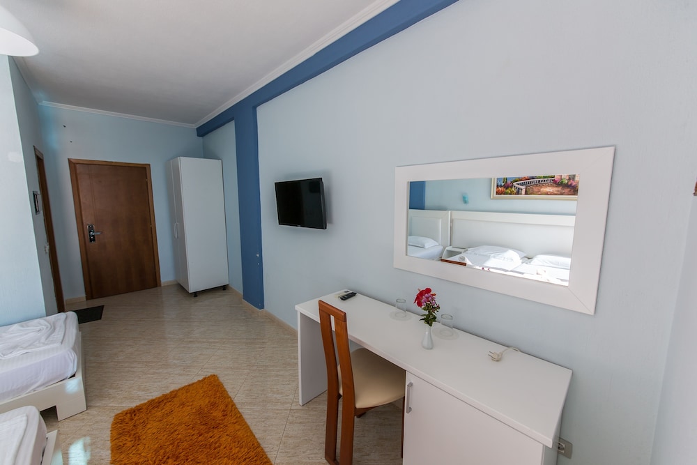 Hotel Bahamas 16/50