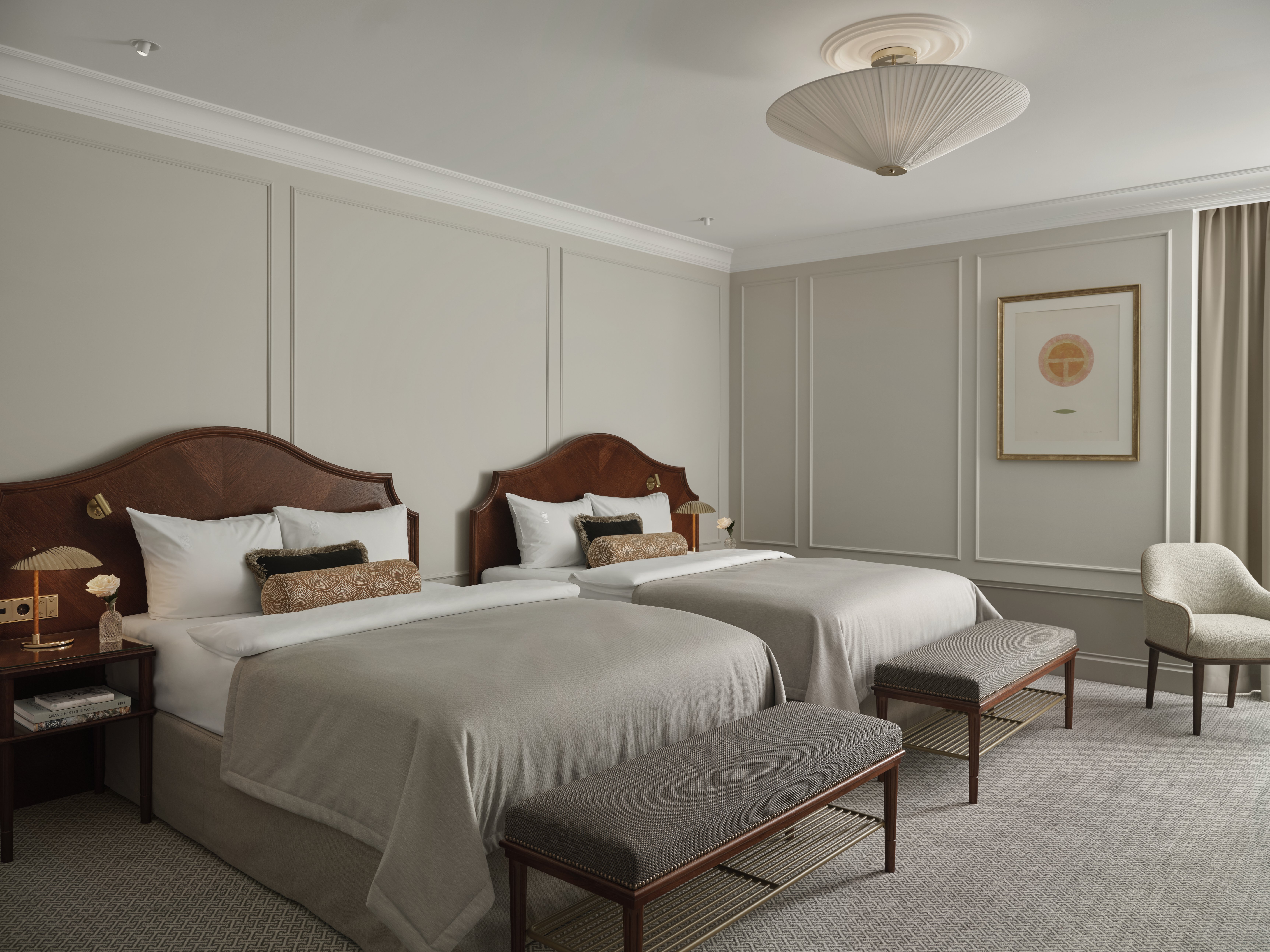 PREMIUM, DELUXE, TWIN BEDS